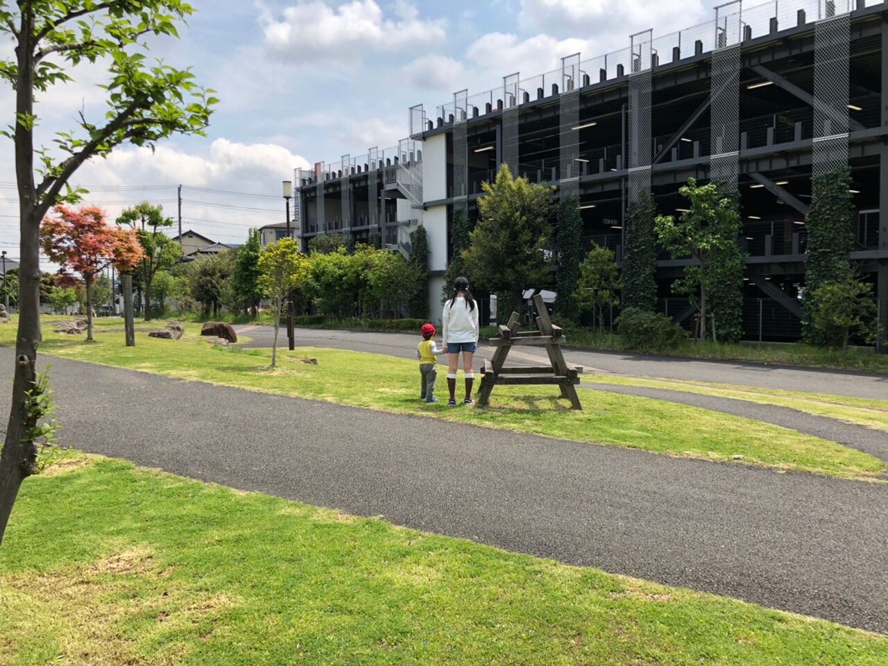 新型コロナでお家にいるだけでは過ごせない さいたま新都心周辺公園紹介ーpart 1ー 高津 智文 子供から家族まで自然でおしゃれに残す人生の写真館 ライフスタジオ